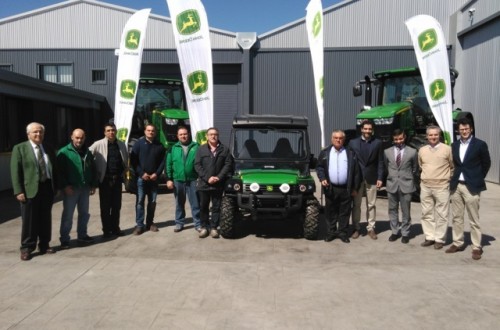 Mariano Urieta, ganador del sorteo de un Gator 825i realizado por John Deere en FIMA