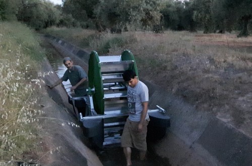 Holanda presenta en Andújar una bomba de riego que opera sin electricidad ni combustible