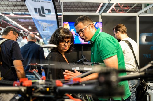 Éxito de público en la 2ª edición de Expodronica, la feria internacional de drones