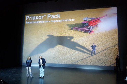 Basf presenta en Sevilla el nuevo fungicida para cereal Priaxor Pack