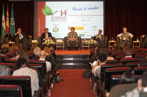 El registro de fitosanitarios, a debate en el 14º Symposium de Sanidad Vegetal