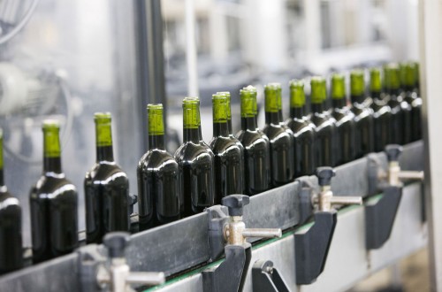 Las exportaciones españolas de vino crecen un 15% en mayo