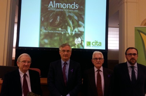 Aragón presenta el nuevo libro de referencia mundial sobre el cultivo del almendro