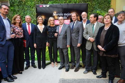 La Interprofesional del Vino de España inicia la campaña  “Marida mejor tu vida con vino”