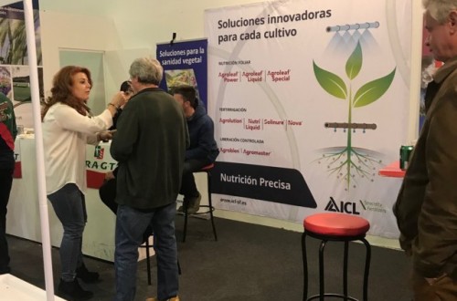 ICL Specialty Fertilizers participa en AgroExpo con su nuevo catálogo de producto