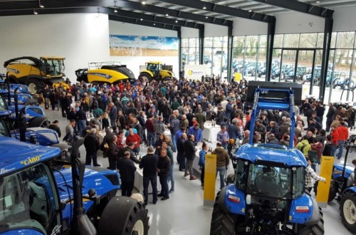 Manto Maquinaria, nuevo concesionario oficial New Holland, inaugura sus nuevas instalaciones