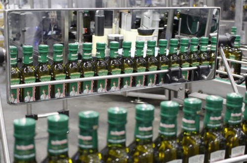 Acesur lidera las ventas en todas las calidades de aceite de oliva en España