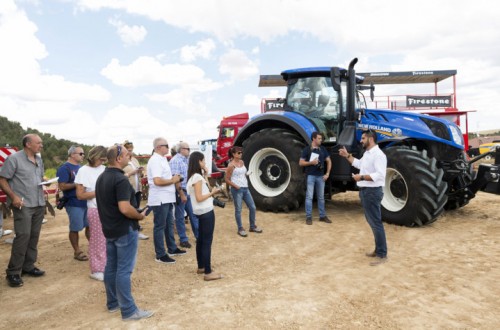 Bridgestone presenta su nuevo  neumático agrícola premium VX-Tractor