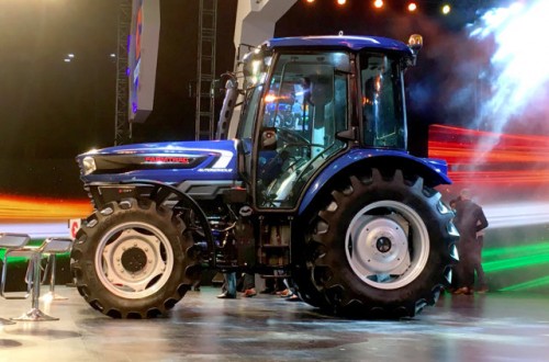 Los neumáticos Agrimax de BKT equipa el primer tractor de Escorts con conducción autónoma