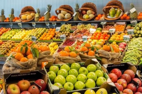 La bajada de precios de consumo de frutas frescas estabiliza el IPC alimentario en septiembre