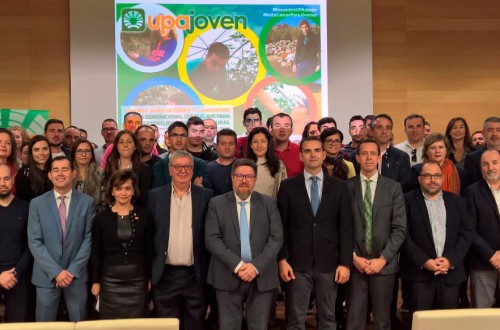 Jóvenes agricultores y ganaderos reivindican su protagonismo