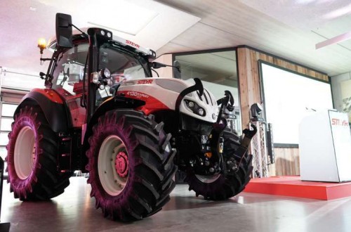 Steyr Expert CVT, alto rendimiento en tamaño compacto