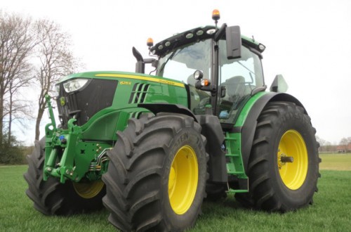 Vredestein llega a un acuerdo con John Deere para equipar los tractores 6R y 6M