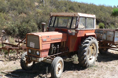 El MAPA prohíbe el cambio de titularidad de tractores de más de 40 años