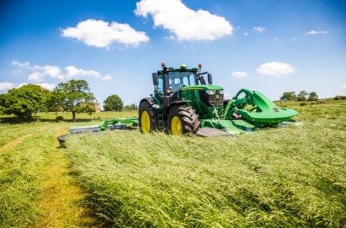 Deere reporta unos ingresos netos de más de 1 billón de euros en el segundo trimestre