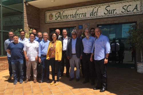 Nace un grupo operativo para erradicar del mercado a la almendra amarga