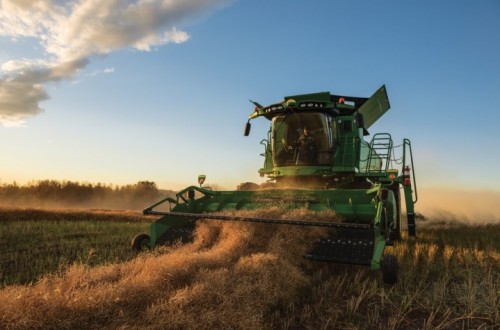 Mejoras en el rendimiento, automatización y facilidad de uso de las cosechadoras John Deere