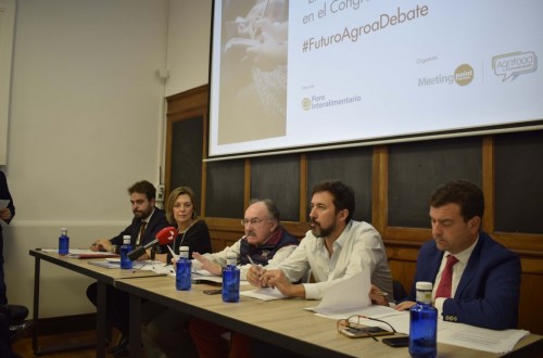 Las cinco principales fuerzas políticas del Congreso debaten sobre el futuro del sector agroalimentario y del medio rural