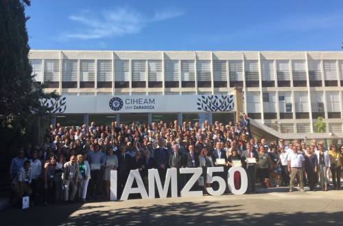 El Instituto Agronómico Mediterráneo de Zaragoza reúne a más de 200 ex alumnos por su 50 aniversario