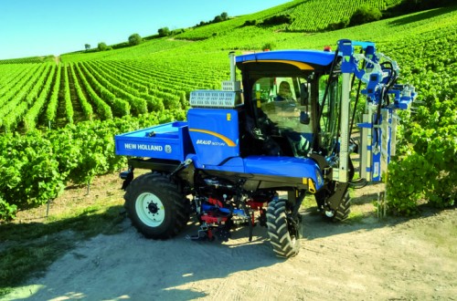 New Holland, oro en Sitevi por sus soluciones integrales para vendimiadoras y zancudos