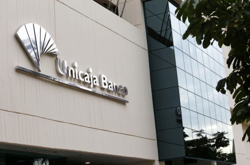 Unicaja Banco impulsa medidas para apoyar a sus clientes en la crisis del coronavirus