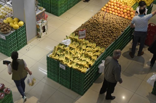 FAO: la caída de la demanda y del precio del petróleo rebajan en marzo los precios de los alimentos básicos