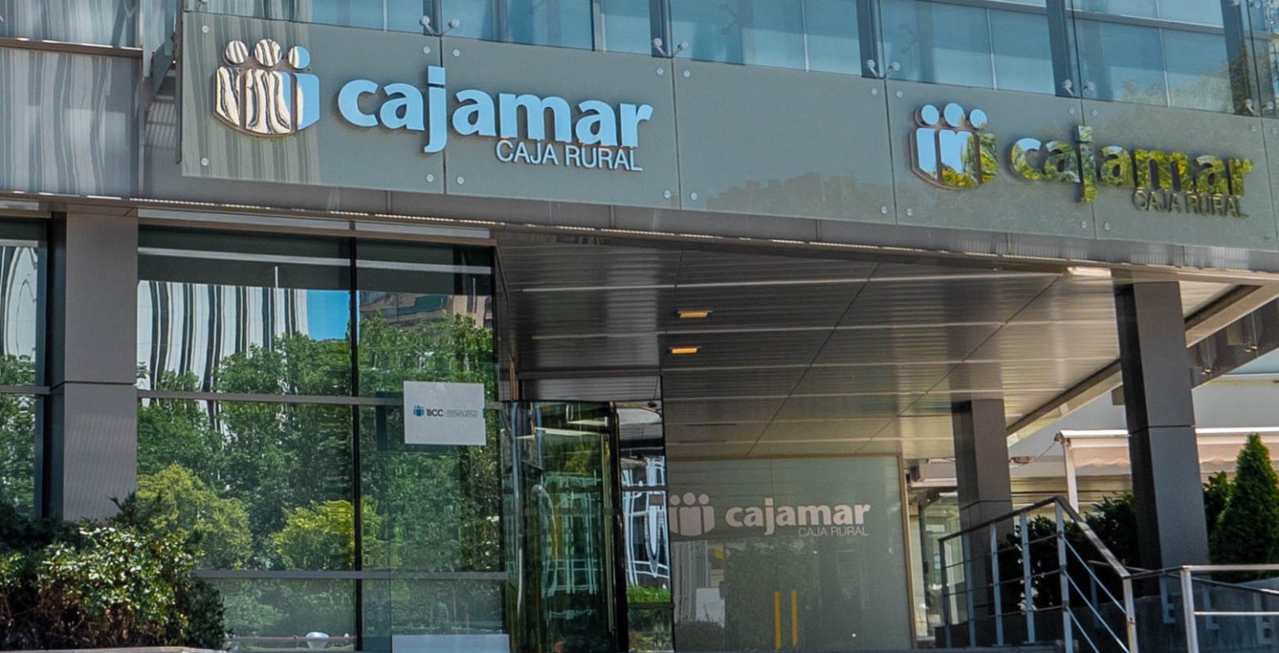 Cajamar aumenta un 9,2% su crédito, destacando el dirigido a empresas y sector agroalimentario