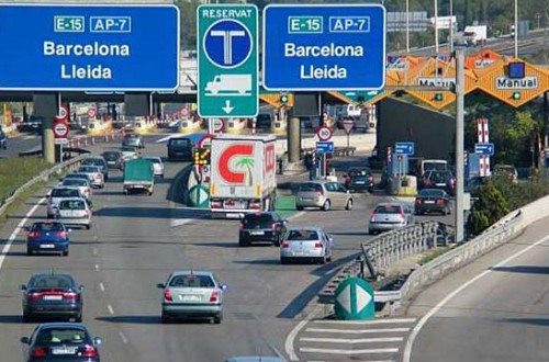 AECOC denuncia la prohibición de circular vehículos de transporte por la AP-7 en Cataluña