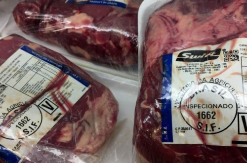 Varios supermercados europeos boicotean carne de vacuno de Brasil por la deforestación amazónica