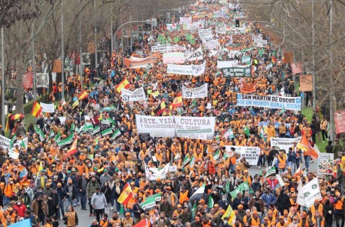 Entre 150.000 y 400.000 manifestantes reivindican en el centro de Madrid un futuro para el mundo rural