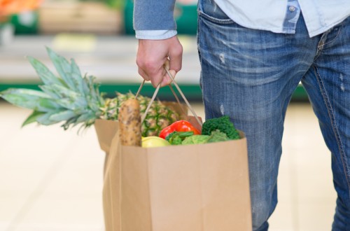 UPA: los intermediarios hacen su agosto en julio con los precios de la fruta fresca del campo a la mesa