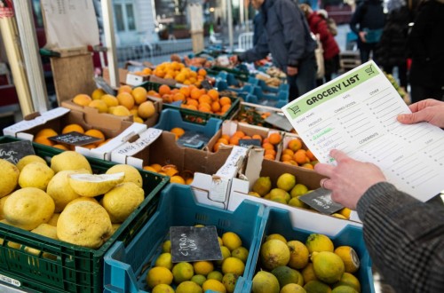 Las hortalizas y frutas frescas toman el relevo y elevan al 16,6% el alza del IPC alimentario de febrero