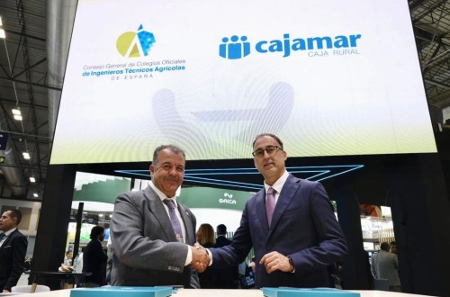 Colaboración entre Cajamar y el Consejo de Ingenieros Agrícolas para implantar el cuaderno de explotación digital CXTierra