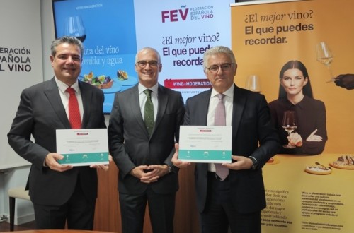 Hostelería de España y AECOC firman con la FEV su adhesión al programa Wine in Moderation