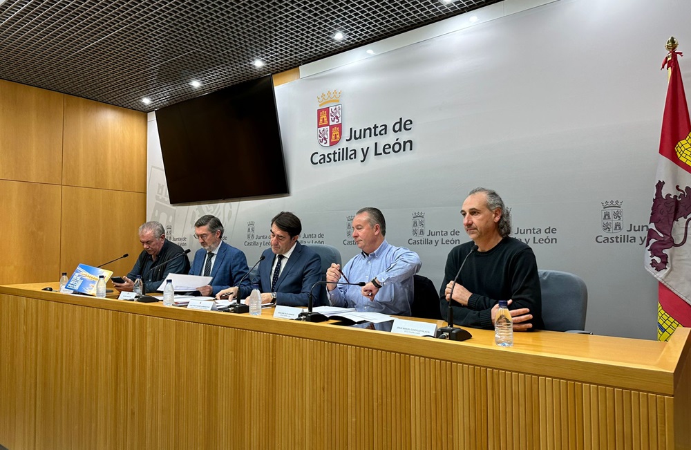 La Junta de Castilla y León y las OPAS instan al Gobierno a cambiar el estatus del lobo