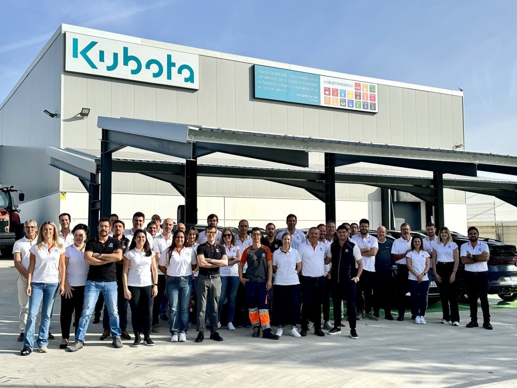 Kubota España apuesta por la sostenibilidad e invierte en una flota de coches híbridos
