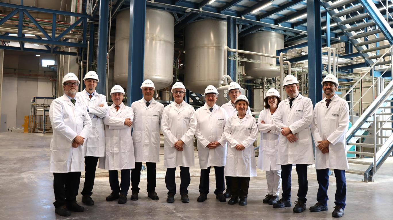 El ministro de Industria, Jordi Hereu, visita la nueva planta de Afepasa en Constantí