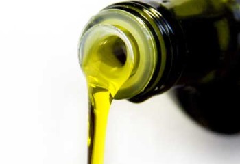 Extremadura produce 76.442 toneladas de aceite de oliva en los cuatro primeros meses de la campaña 2024/2025