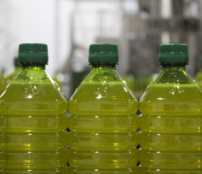 COAG advierte de que el ritmo actual de ventas de aceite podría agotar las existencias antes del fin de campaña