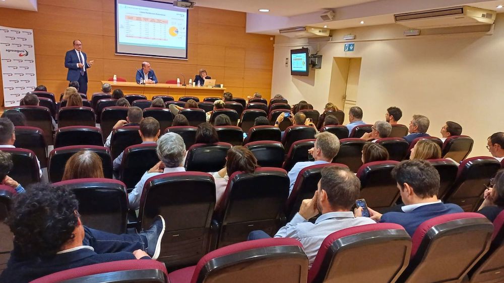 Agroseguro presenta en Cataluña las novedades de los seguros de herbáceos, uva de vino y olivar para la próxima campaña