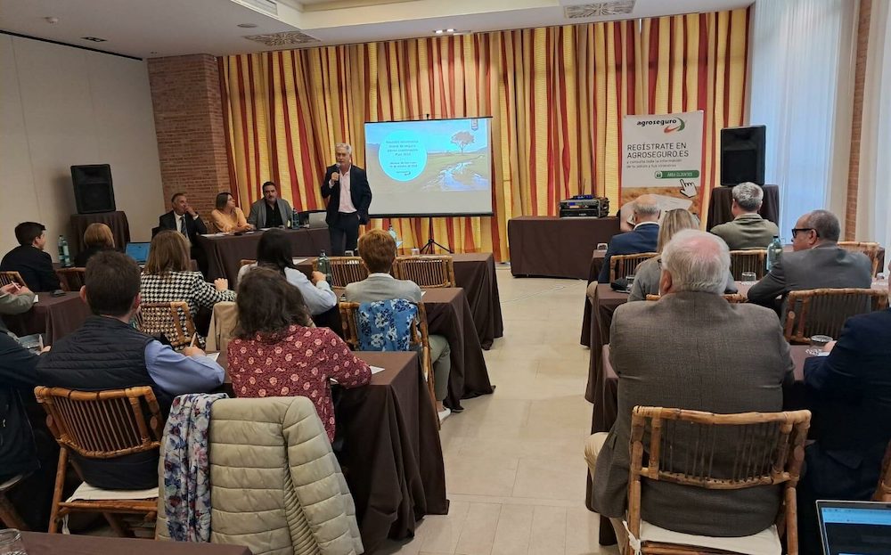 Agroseguro presenta en Castilla-La Mancha las novedades de los seguros de herbáceos, uva de vino y olivar para la próxima campaña