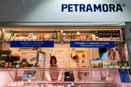 Petramora inaugura tienda en el Mercado de la Paz de Madrid