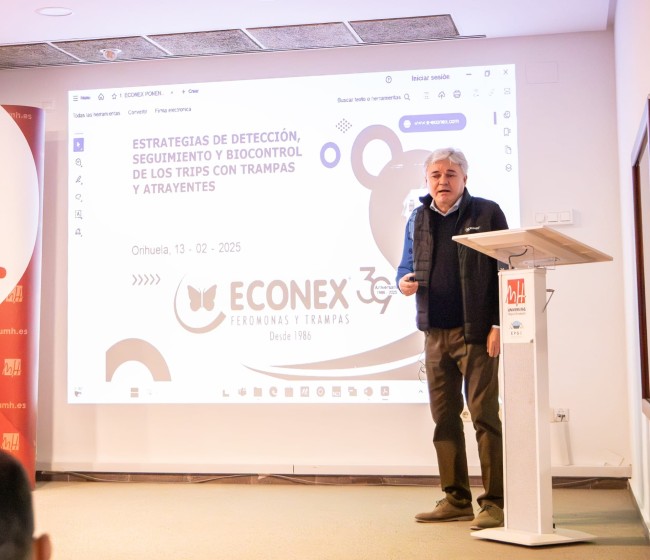 Econex presenta un atrayente para trips invasores en una jornada sobre control integrado de plagas