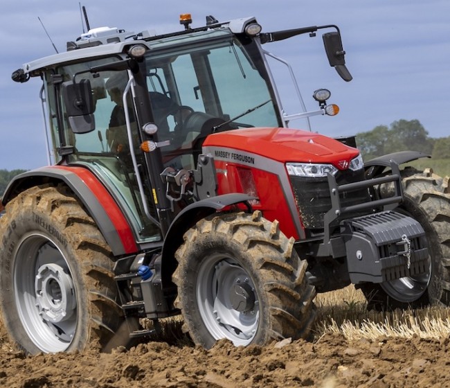 AGCO y SDF firman un acuerdo de suministro para ofrecer tractores de baja-media potencia de Massey Ferguson