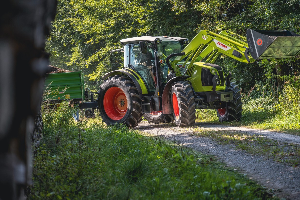 Apollo Tyres amplía su colaboración con Claas, con 14 nuevas medidas de neumáticos Vredestein Traxion